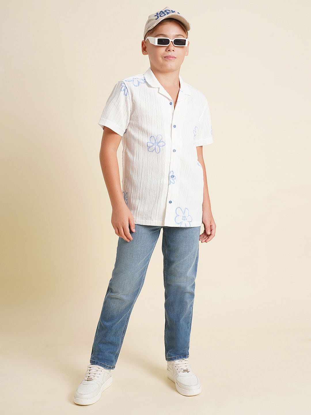 Boys Light Blue Mid Rise Regular Fit Jeans