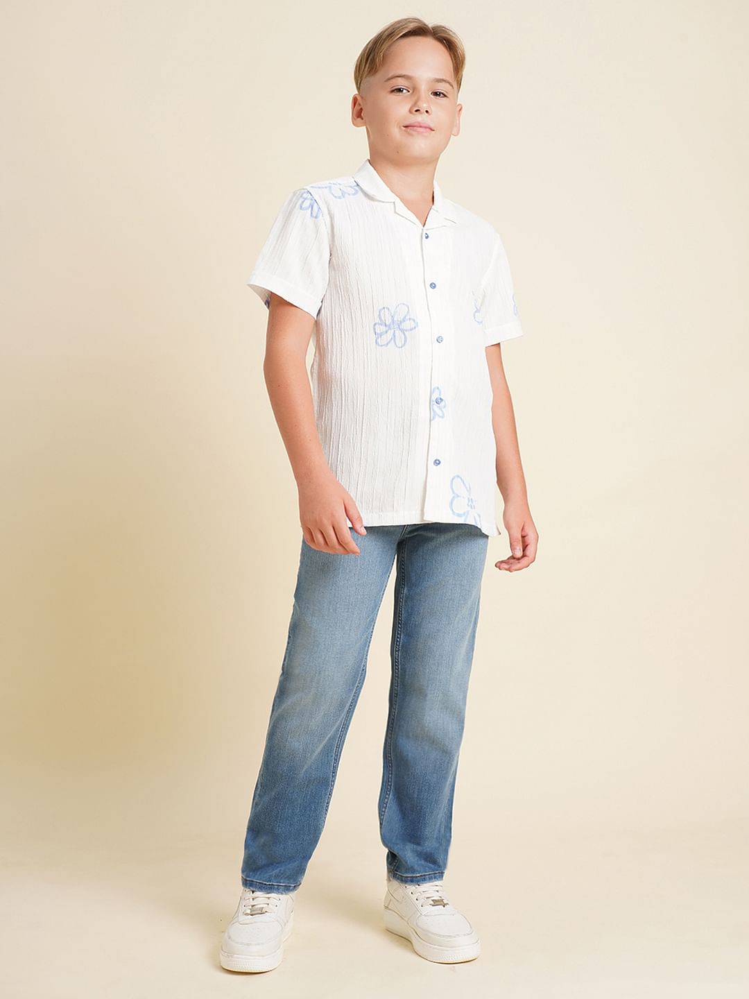 Boys Light Blue Mid Rise Regular Fit Jeans