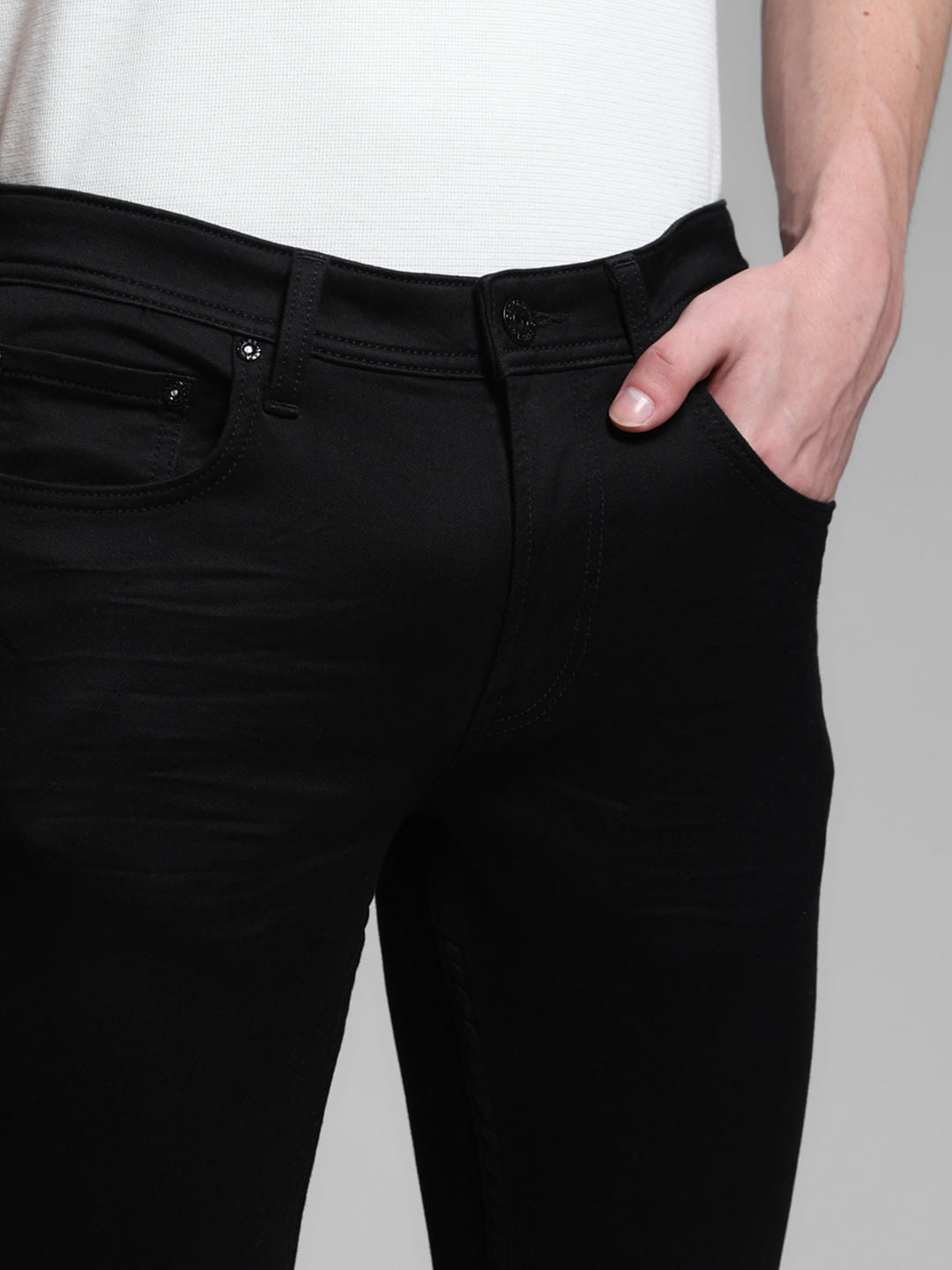 Washed Brak Slim Fit Jeans - Black