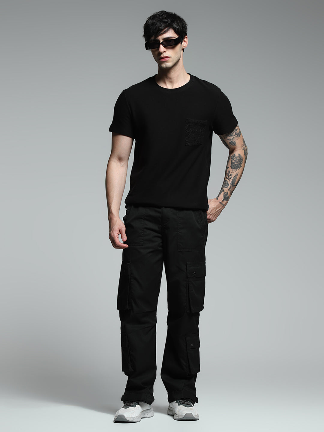 Black Mid Rise Cargo Pants