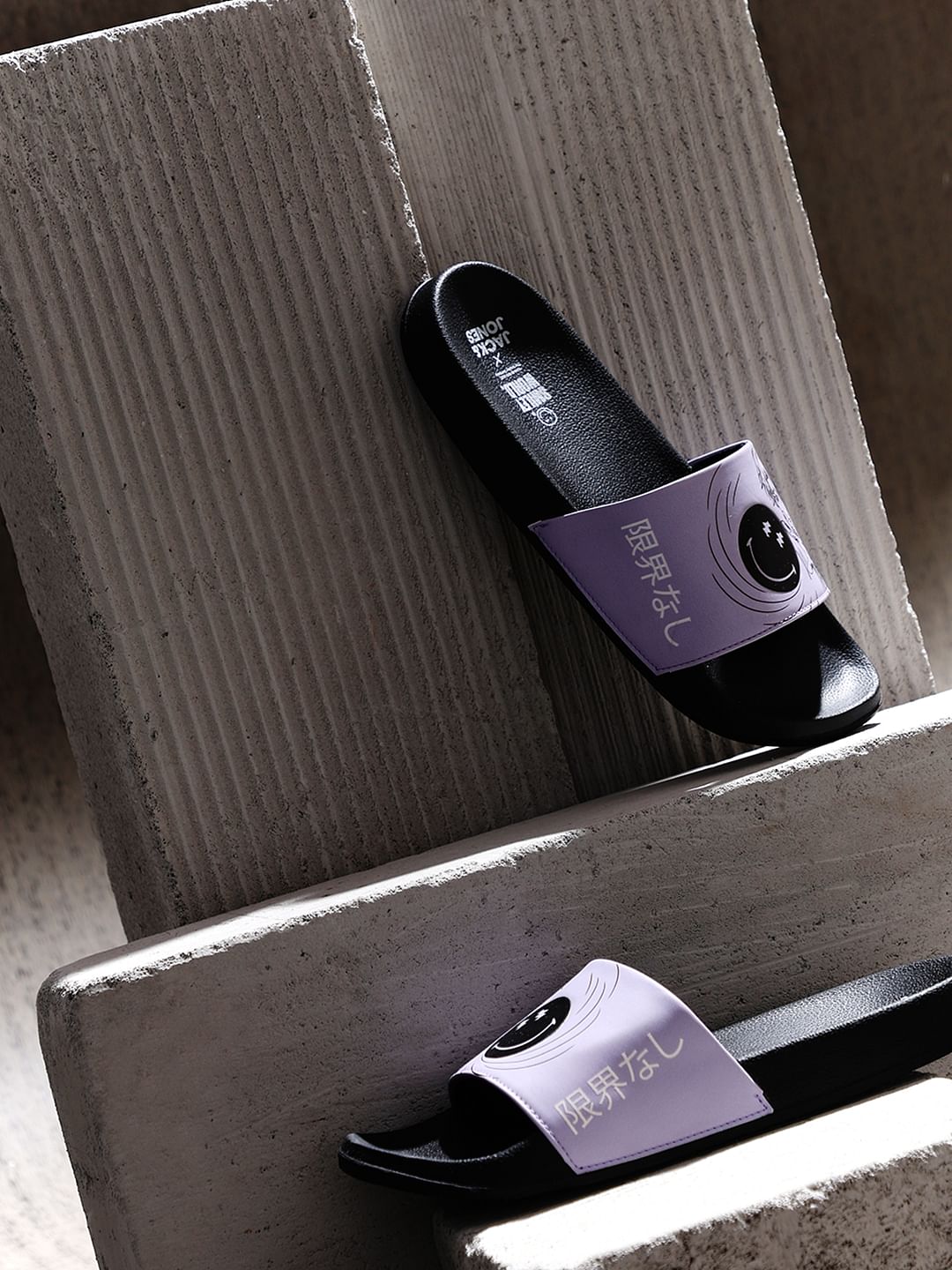 SMILEY Black Pool Sliders