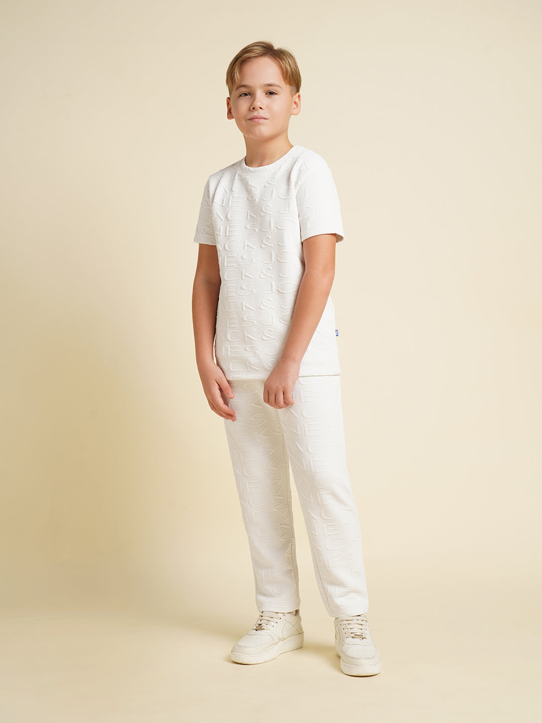 Boys White Cotton Joggers With Drawstring Waist And 3 Pockets