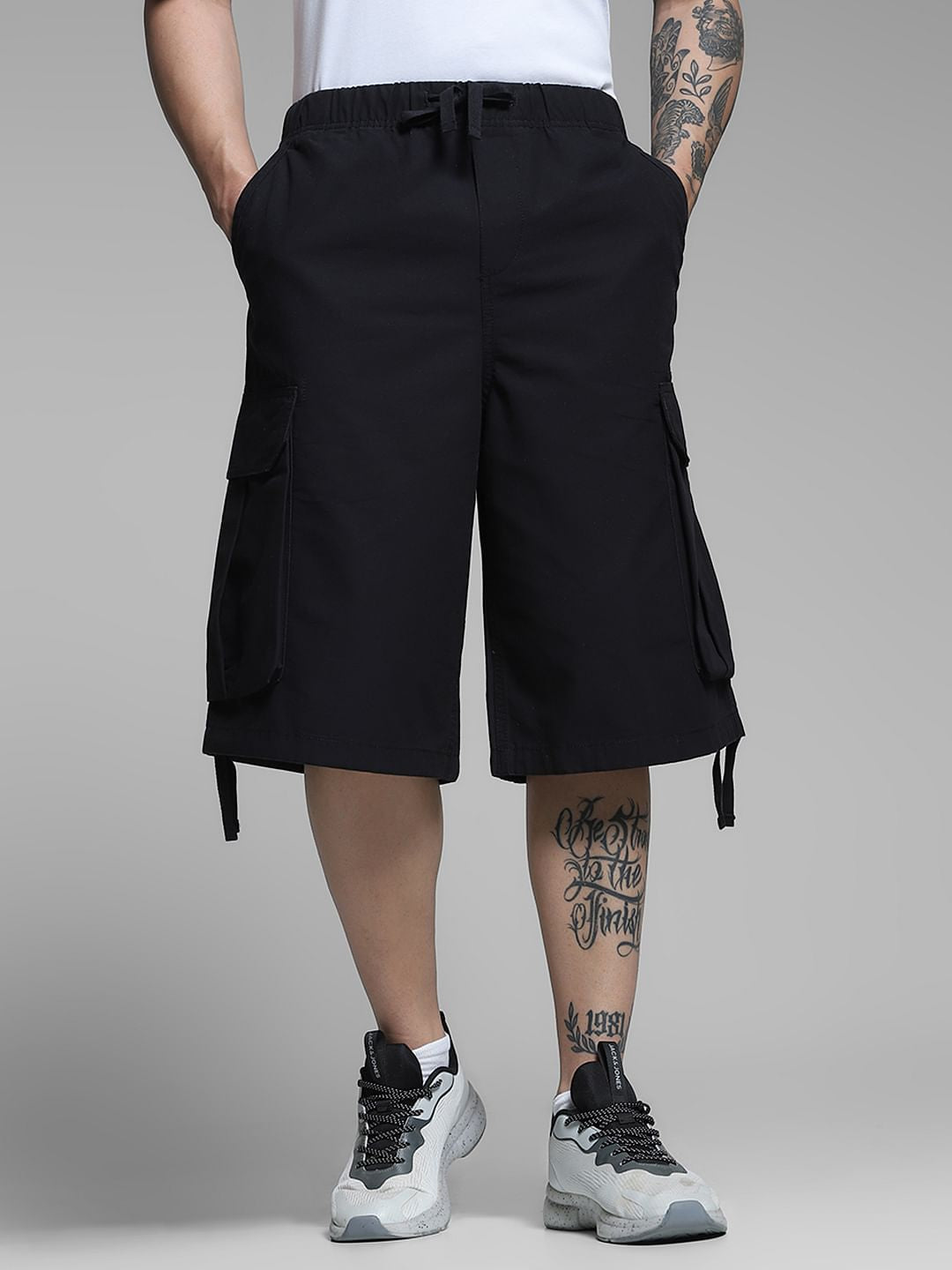 Black Mid Rise Cargo Jogger Shorts