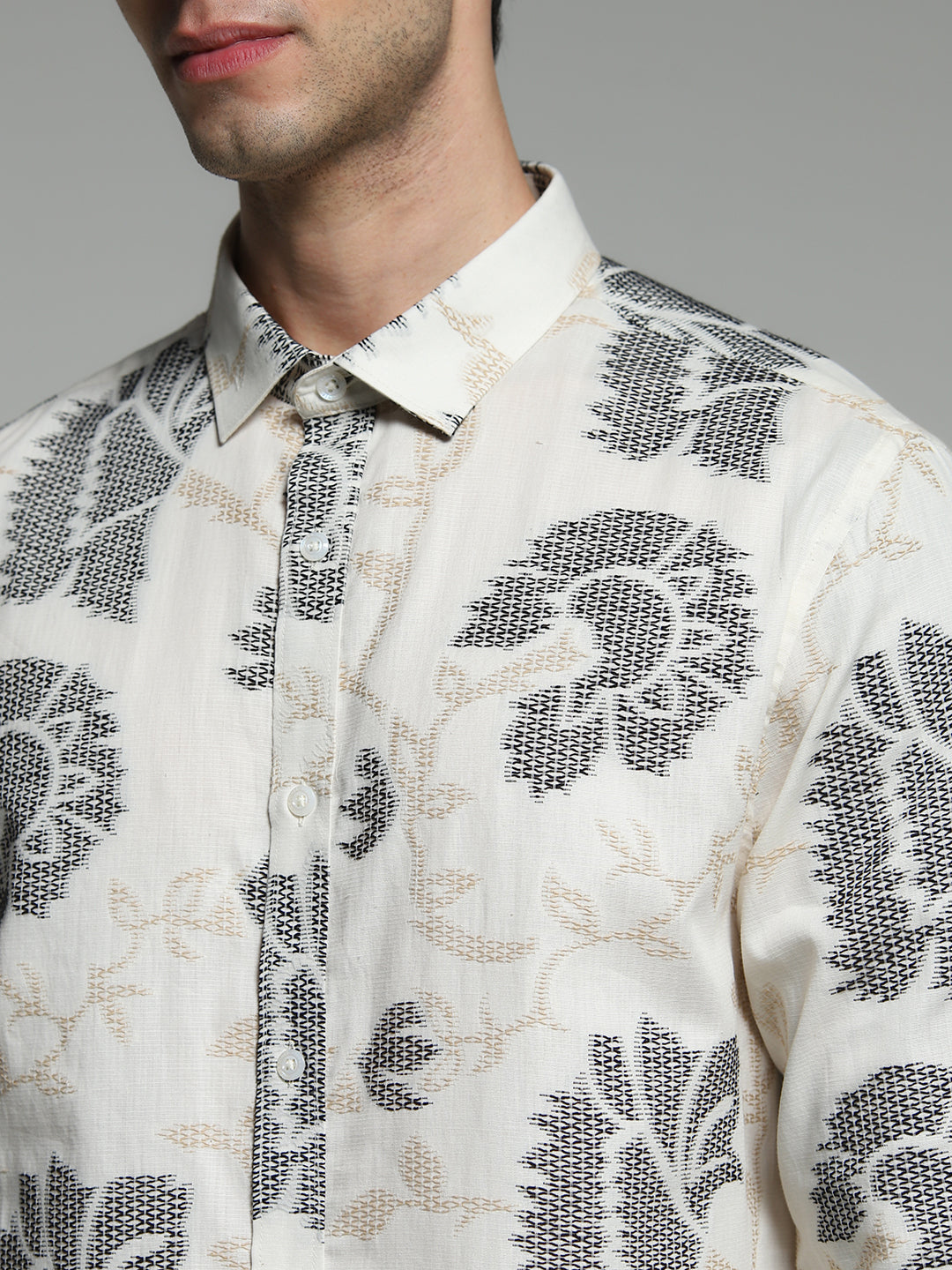 Men Off White Cotton Jacquard Geometric Slim Fit Shirt