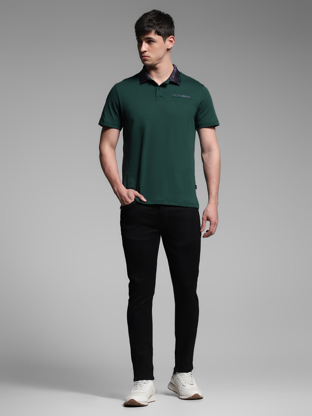 Men's Cotton Polo T-Shirt In Green With Contrast Collar, Regular Fit