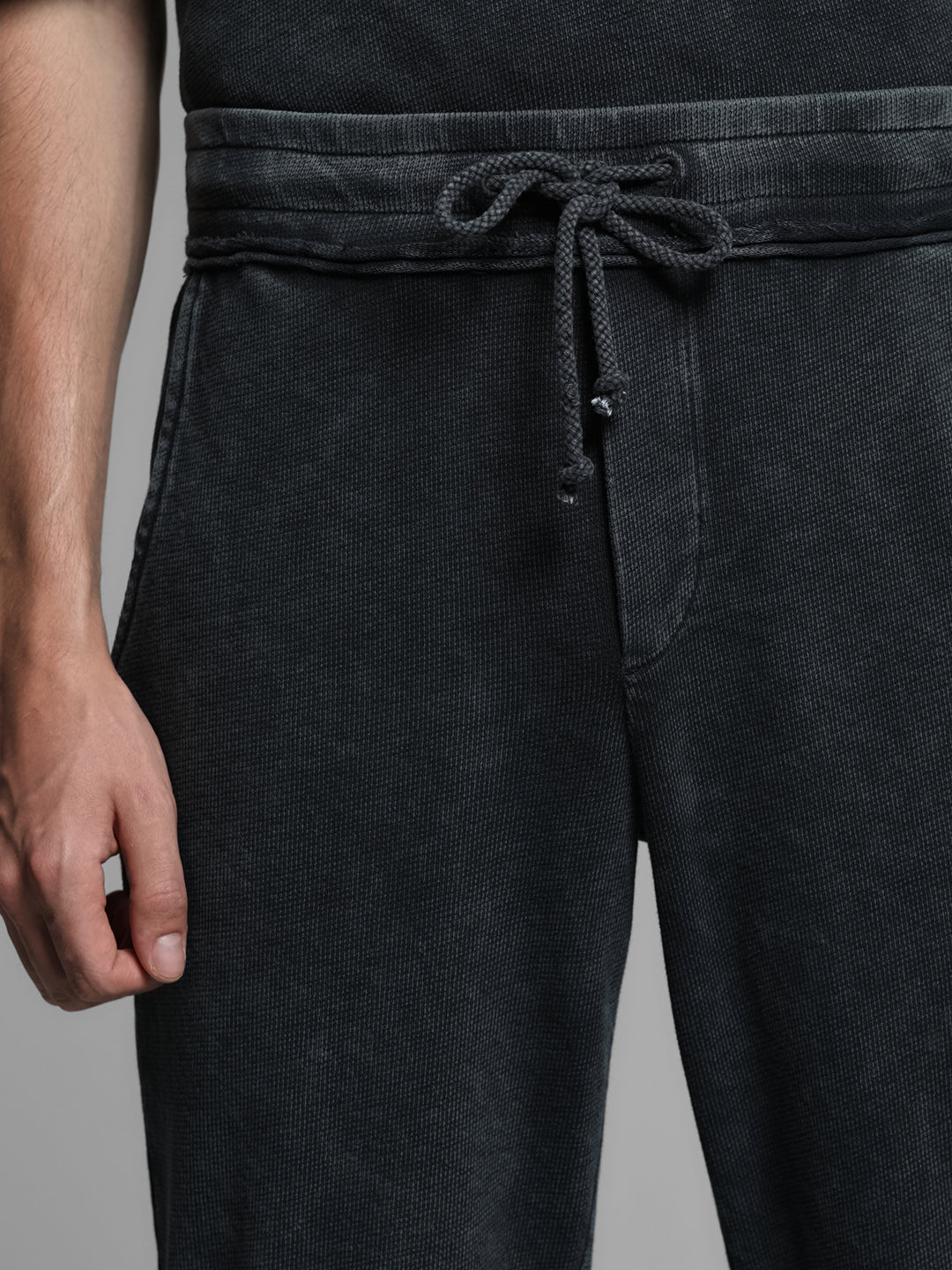 Black Mid Rise Cotton Pants