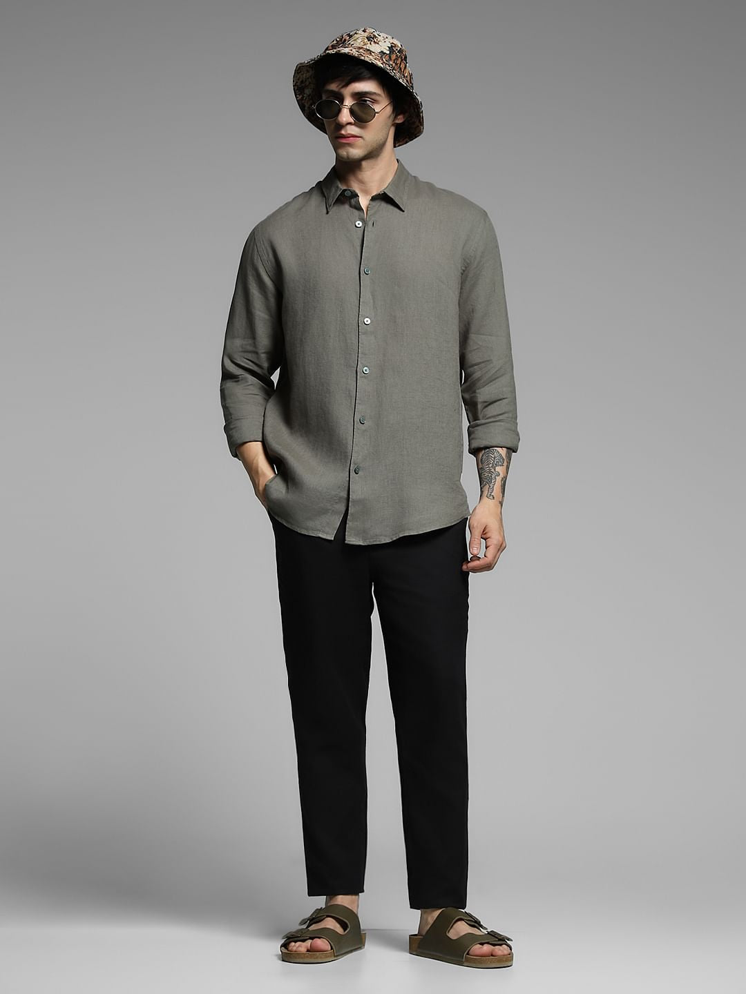 Black Mid Rise Cotton Pants