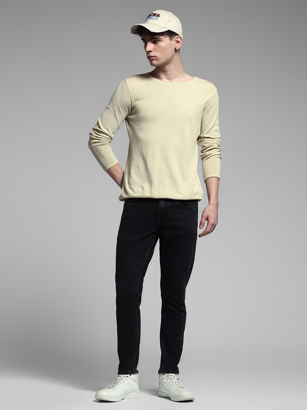 Black Mid Rise Brak Slim Fit Jeans