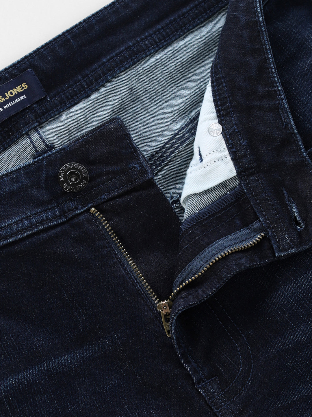 Mildly Washed 5 Pocket Skinny Jeans