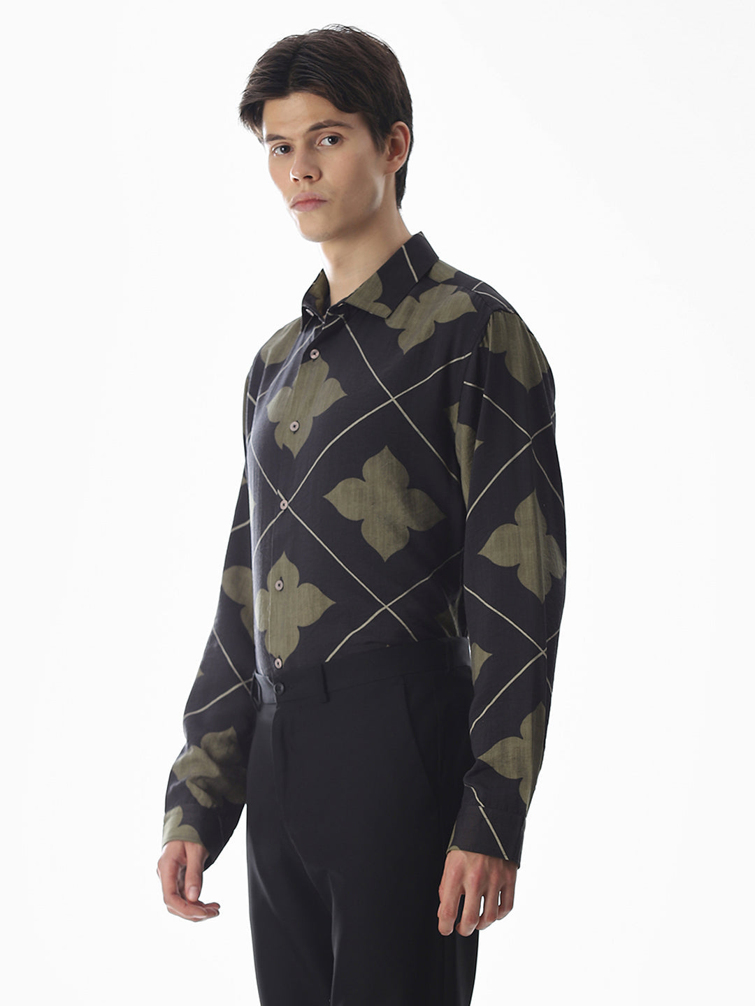 Slim Fit Printed Short Sleeves Shirt