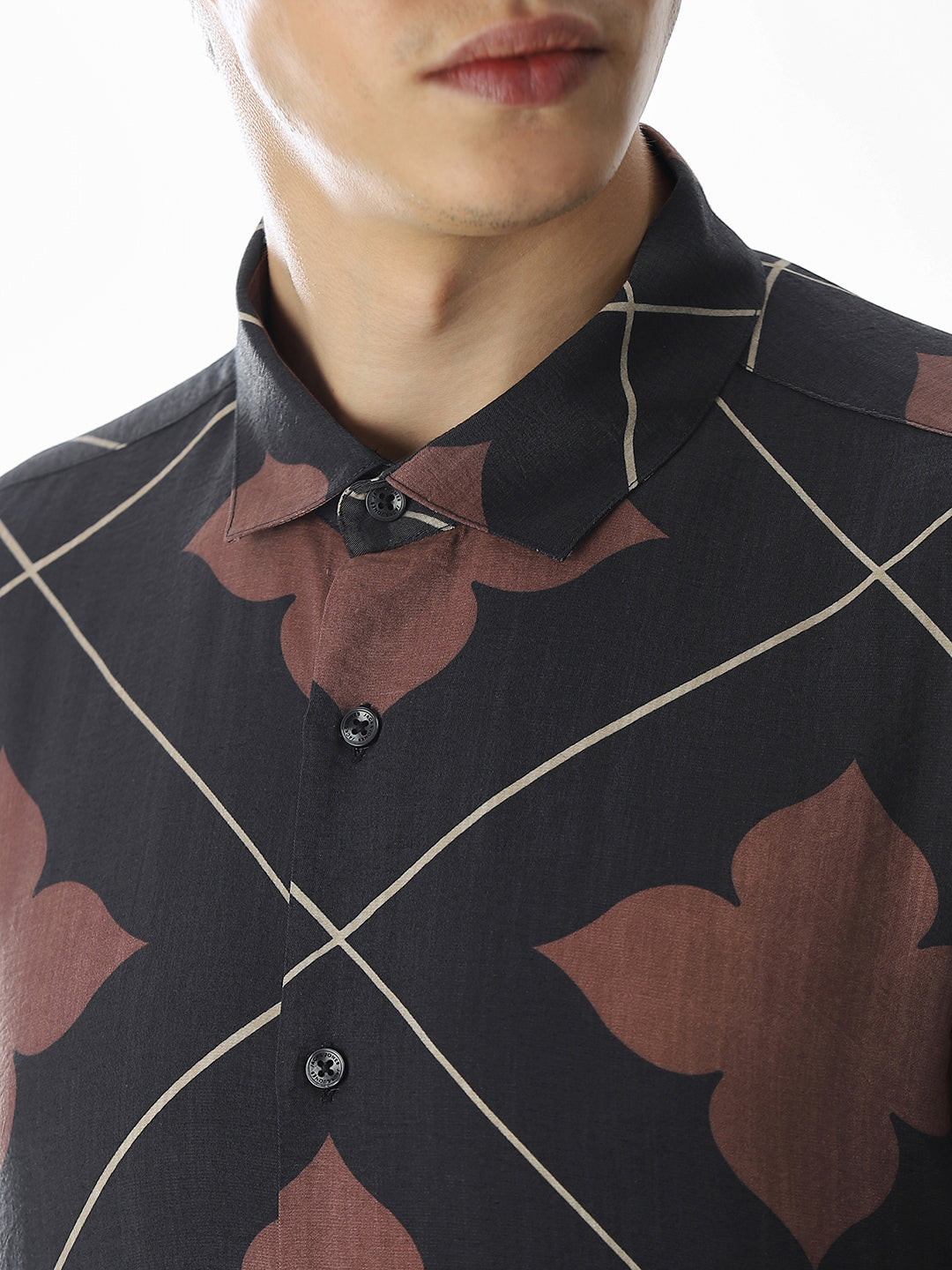 Slim Fit Printed Short Sleeves Shirt - Black