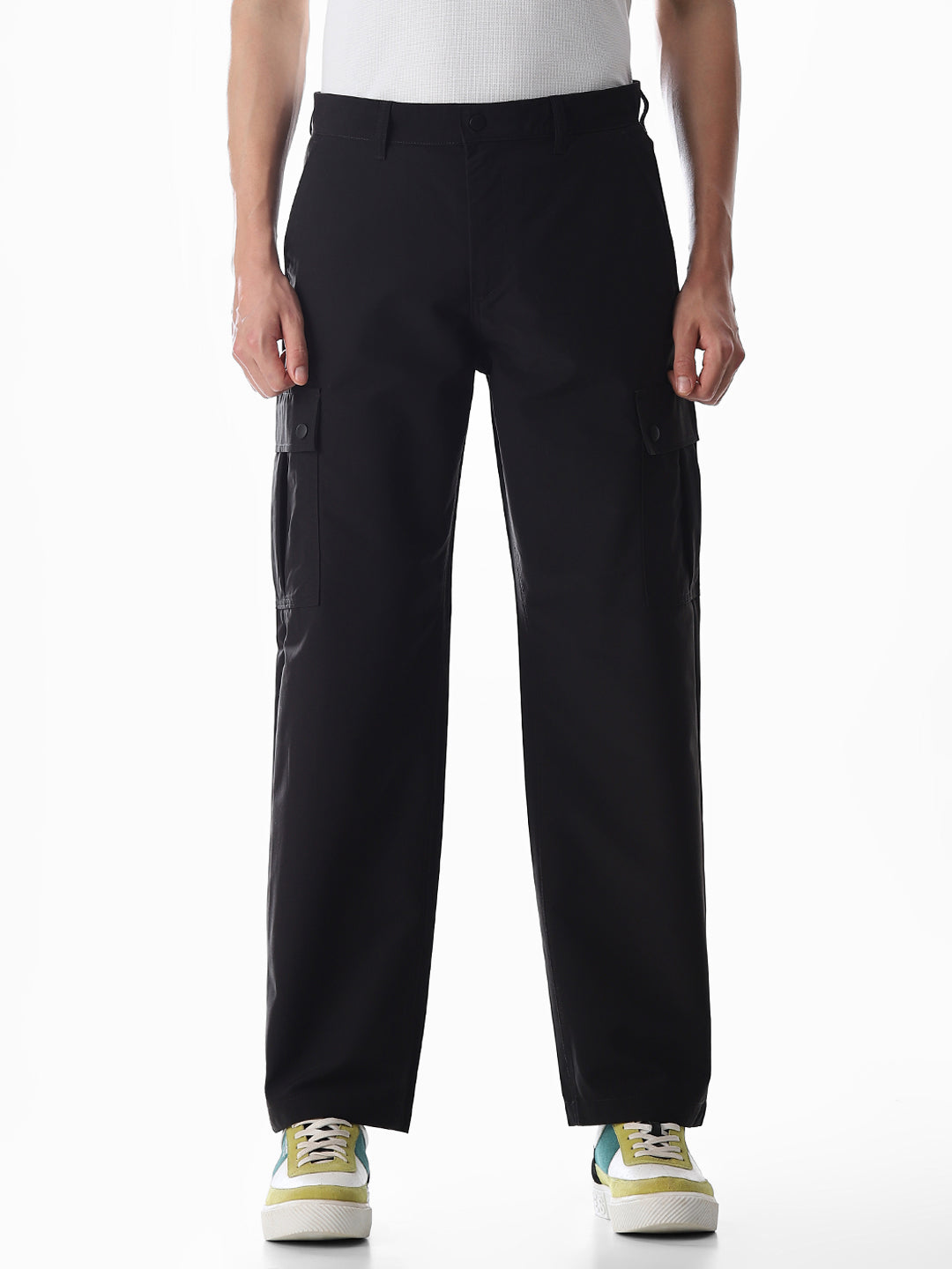 Black Mid Rise Regular Fit Cargos