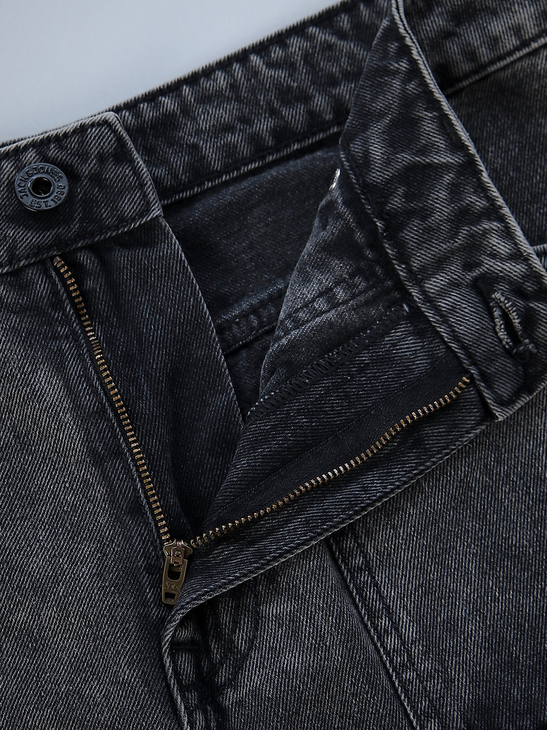 Multi-Style Dario Loose Fit Jeans