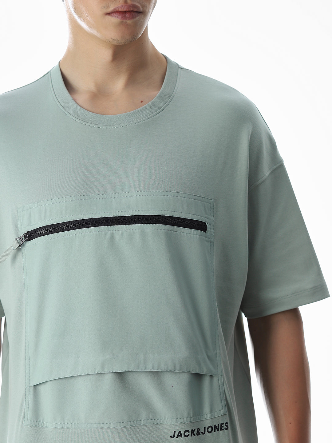 Greeb One-Patch Pocket Oversized T-shirt