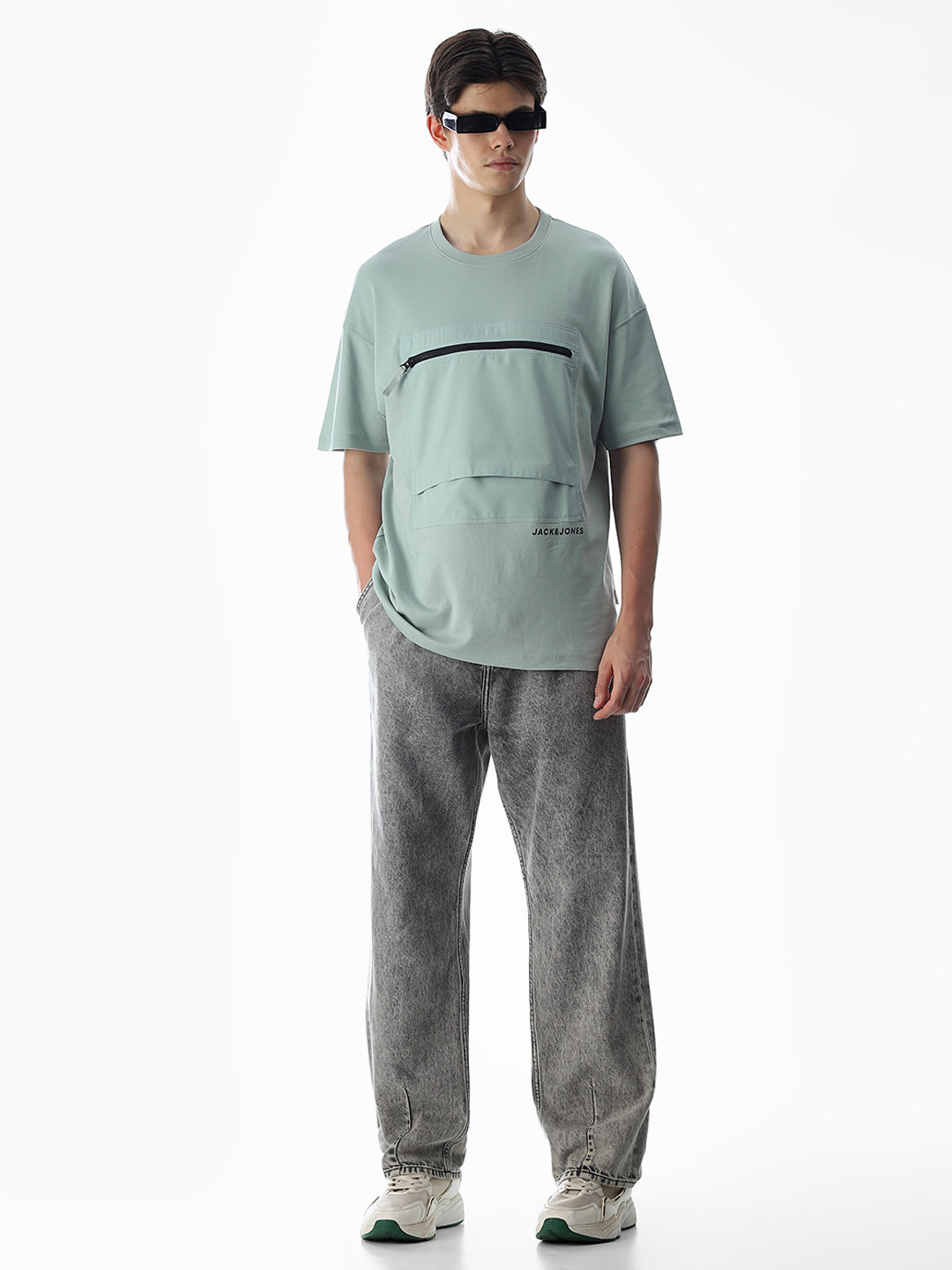 Greeb One-Patch Pocket Oversized T-shirt