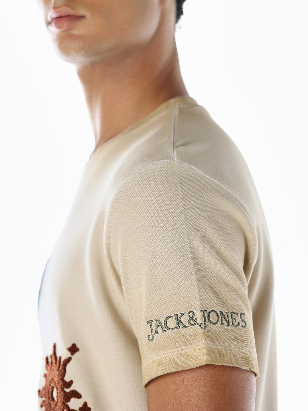 Embroidered Crew Neck T-shirt