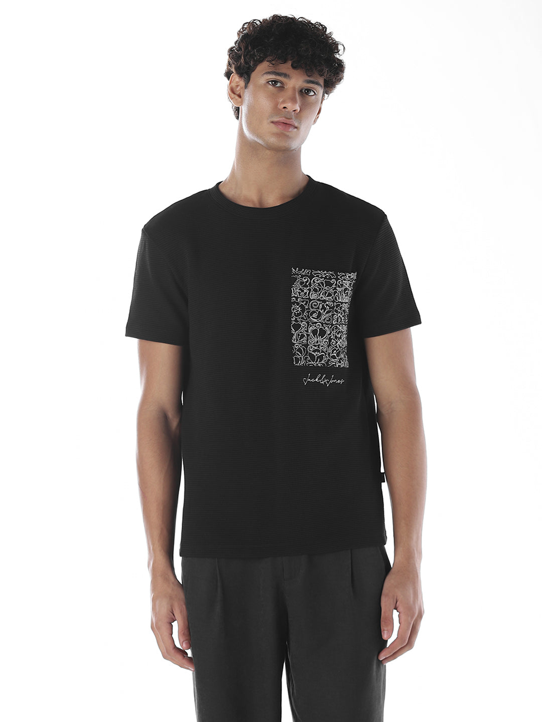 Chest Pocket Crew Neck T-shirt