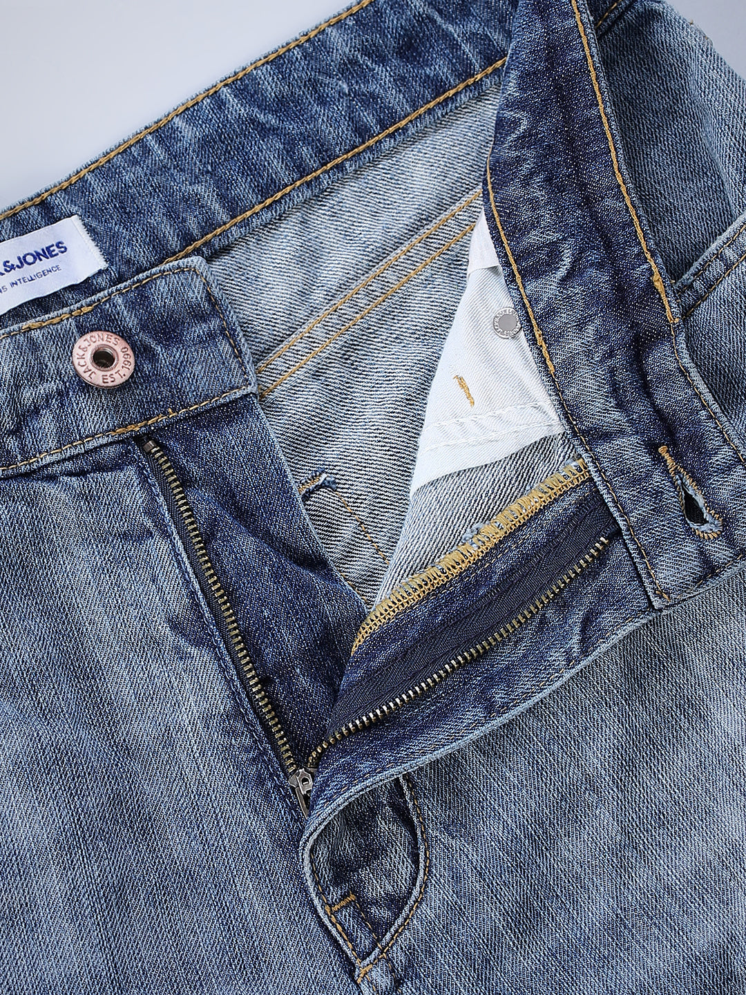 5 Pocket Distressed Dario Loose Fit Jeans