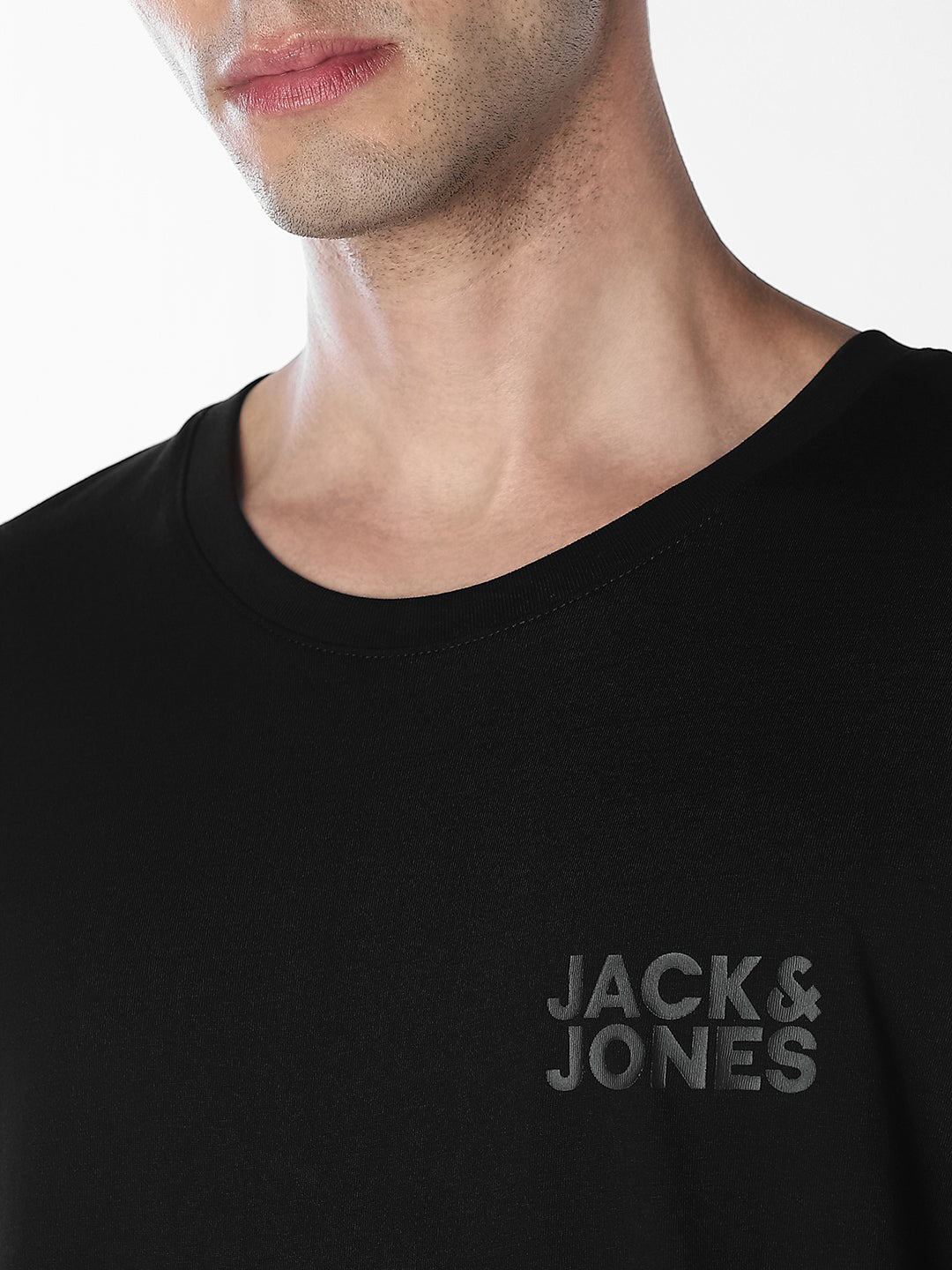 Men's Black Organic Cotton Slim Fit Crew Neck Logo T-Shirt