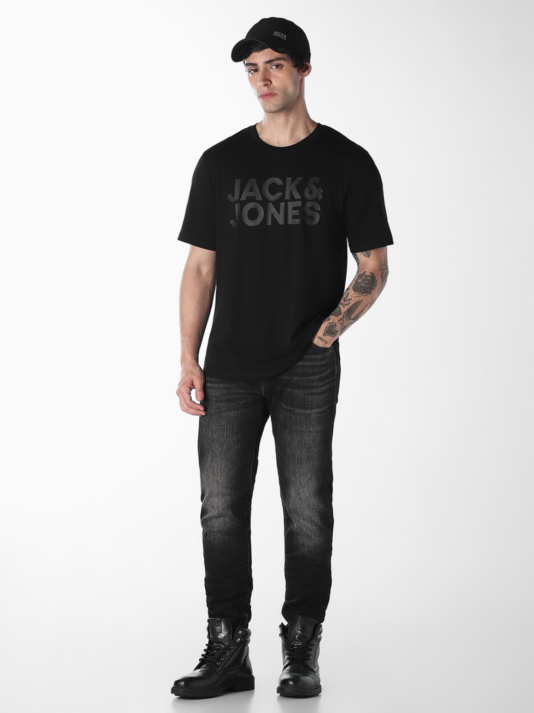 Logo Print Slim Fit O-Neck T-shirt - Black