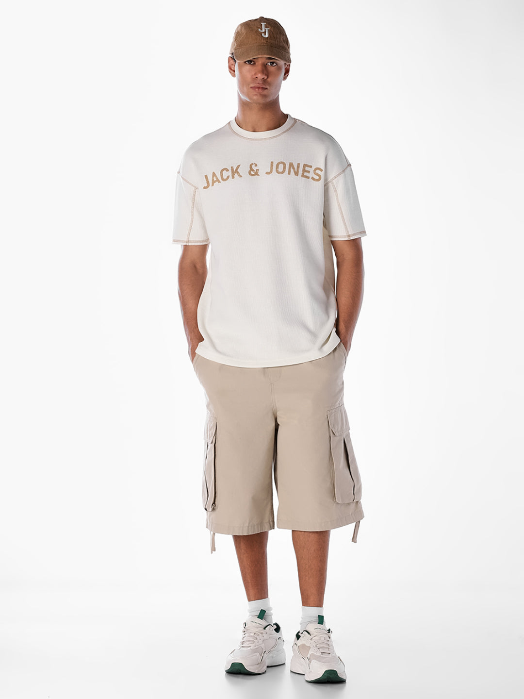 Contrast Stitch Boxy Fit T-shirt