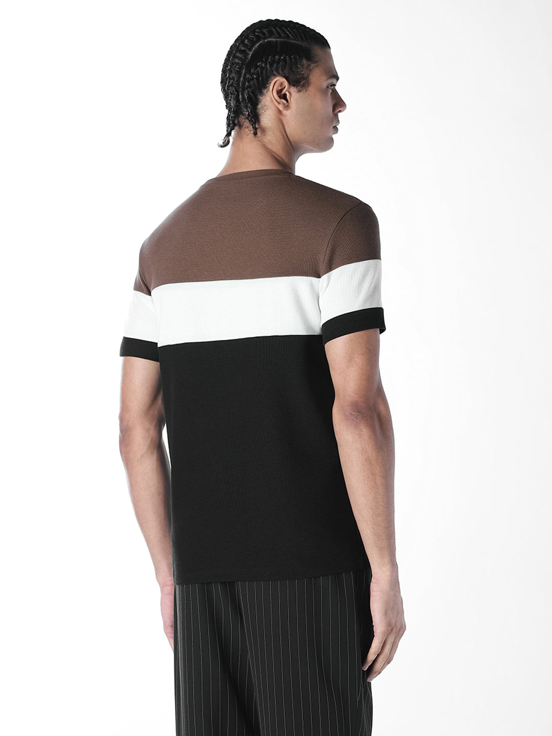 Colourblocked Crew Neck T-shirt - Black