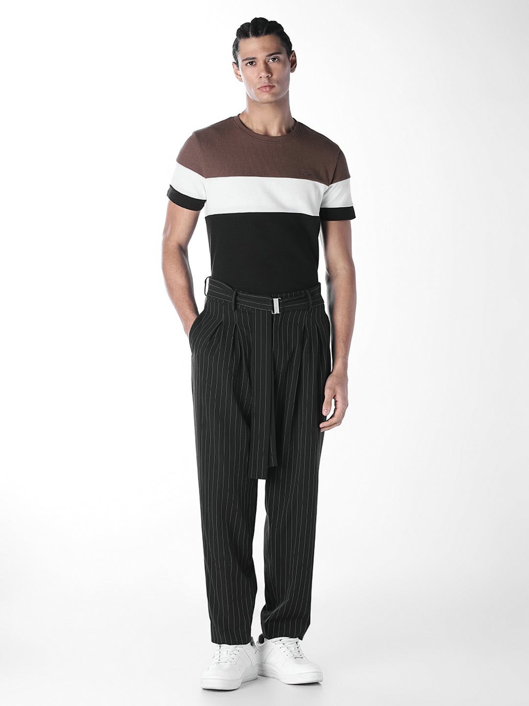 Colourblocked Crew Neck T-shirt - Black