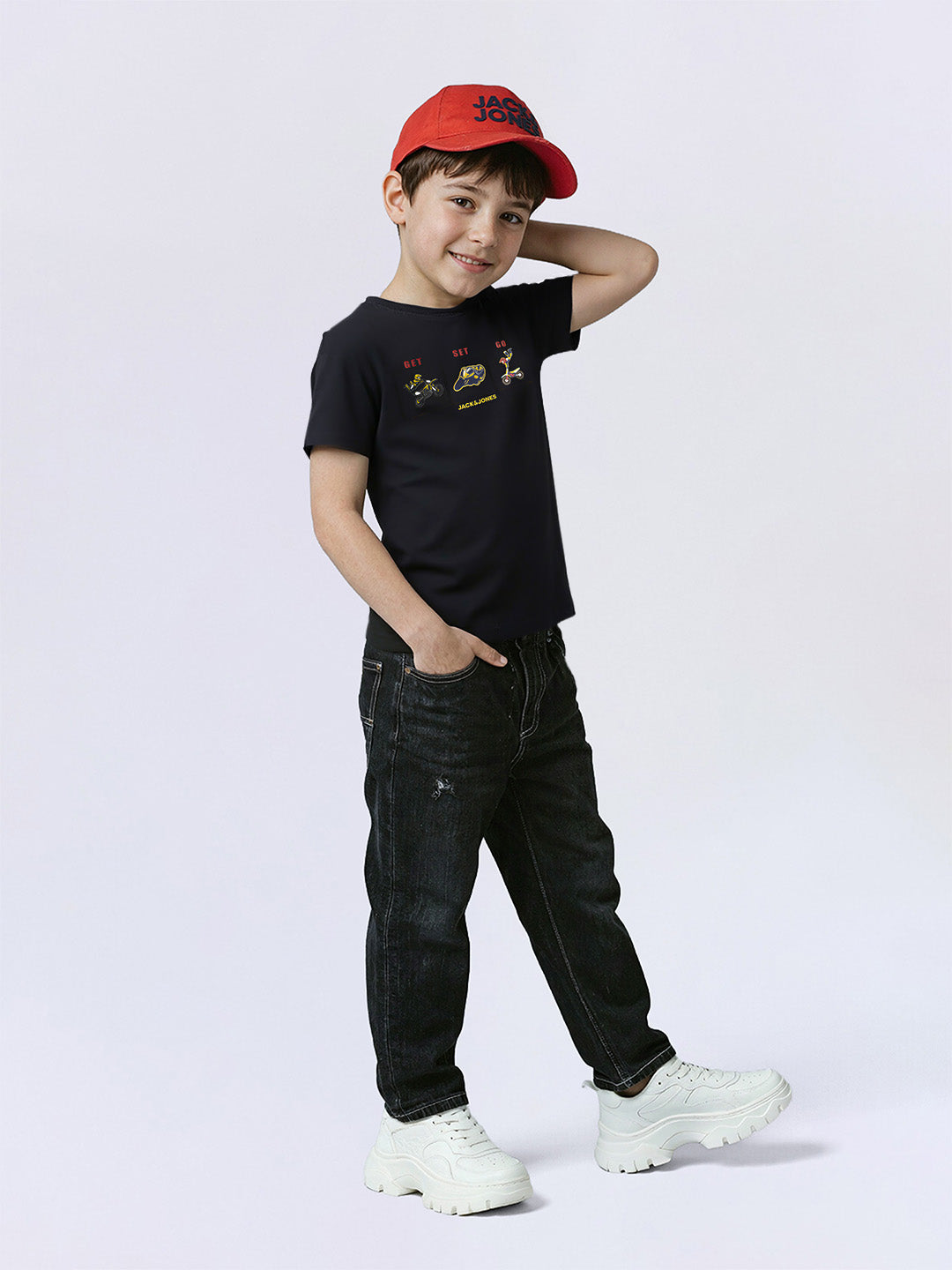 Boys Black Graphic Print T-shirt