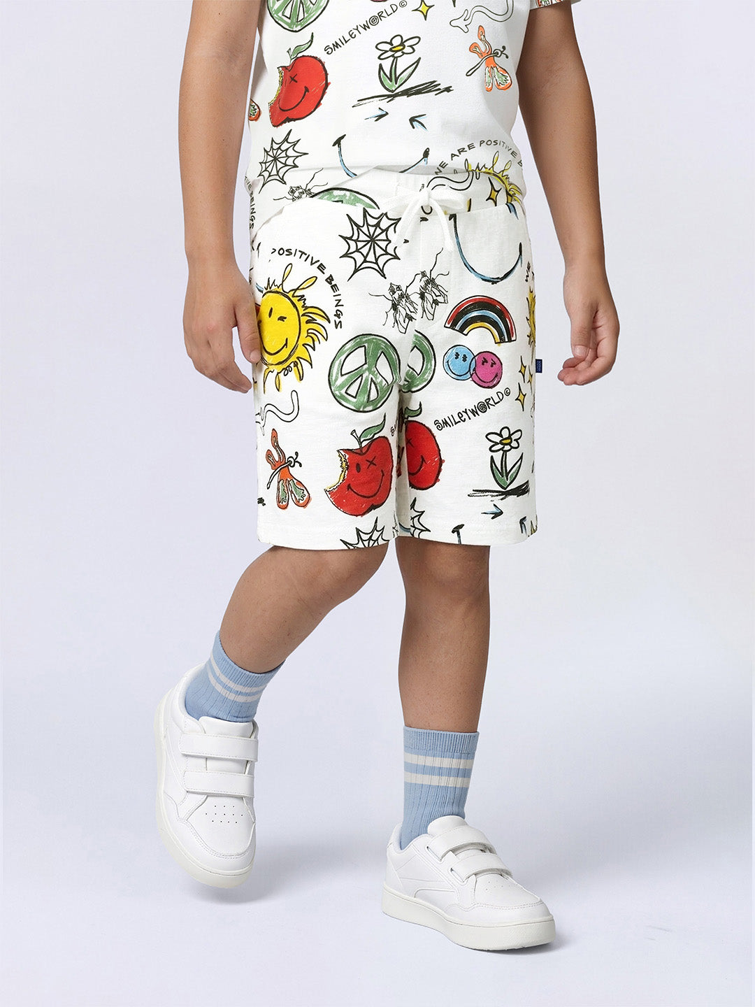 Boys Smiley Print Oversized Shorts