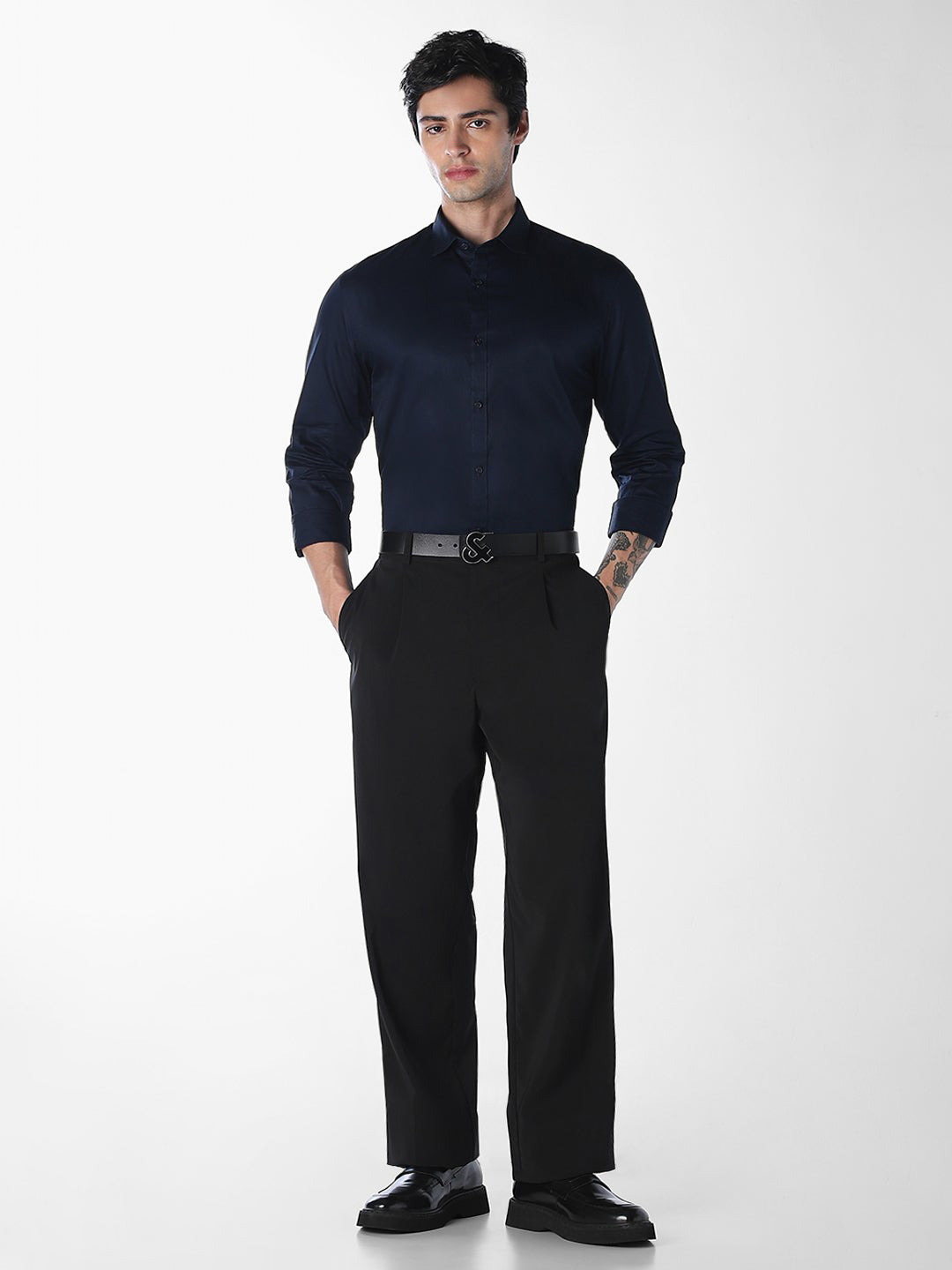 Men's Navy Blue Cotton Slim Fit Solid Formal Shirt