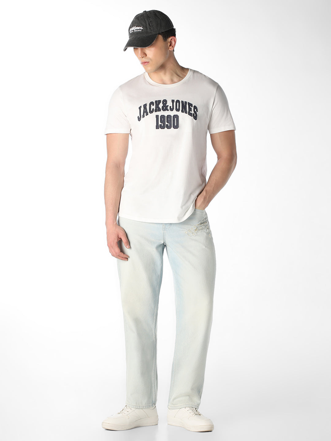 Distressed Eddie Loose Fit Jeans