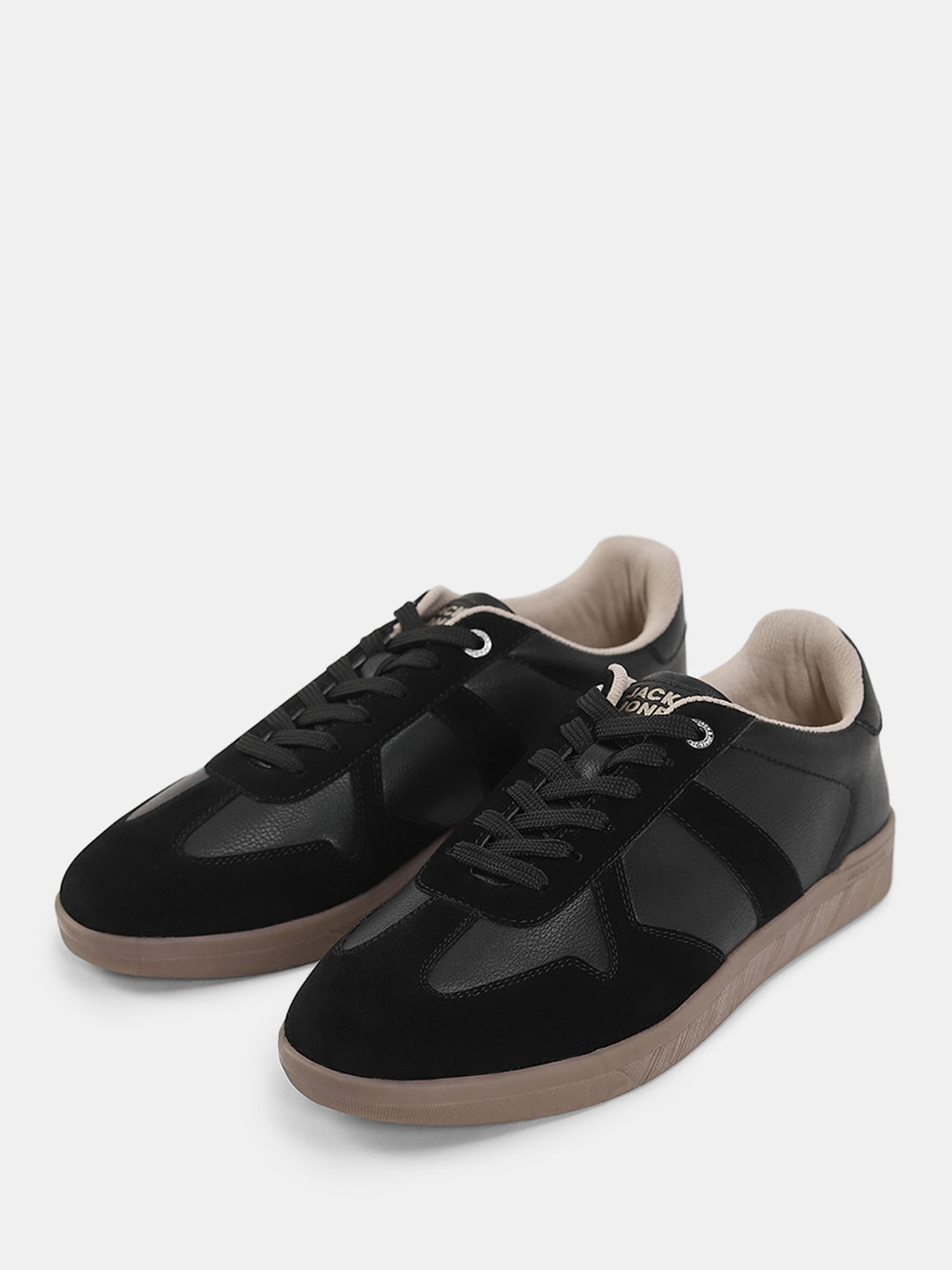 BLACK LACE UP SNEAKERS