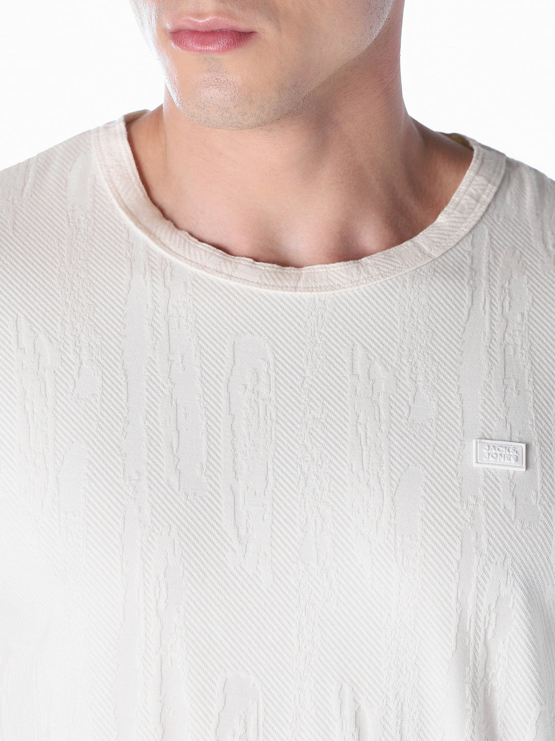 White Solid Regular Fit T-shirt