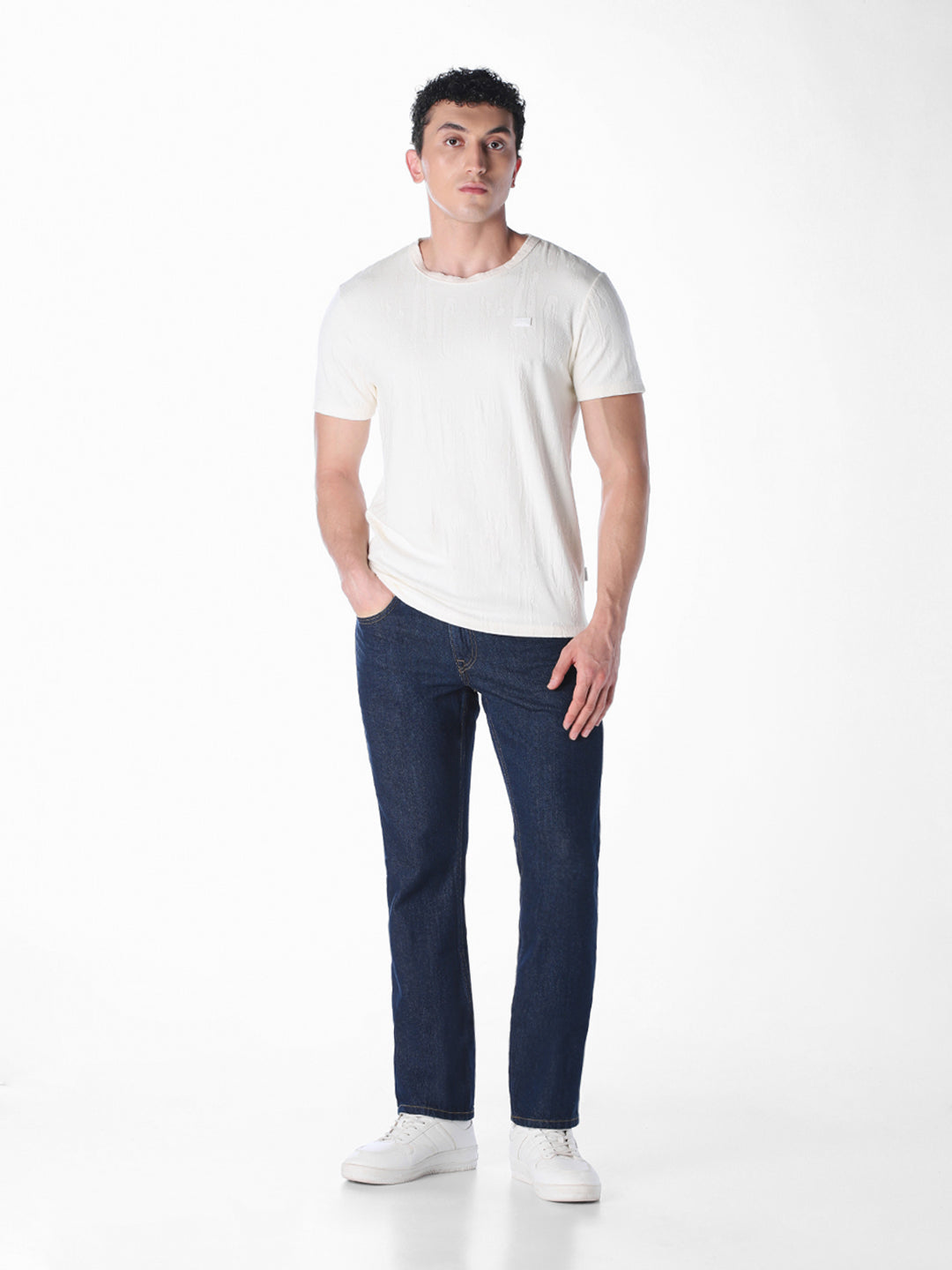 White Solid Regular Fit T-shirt