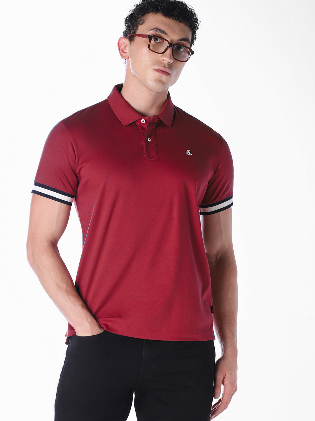 Red stripes placed on sleeve Regular Fit polos