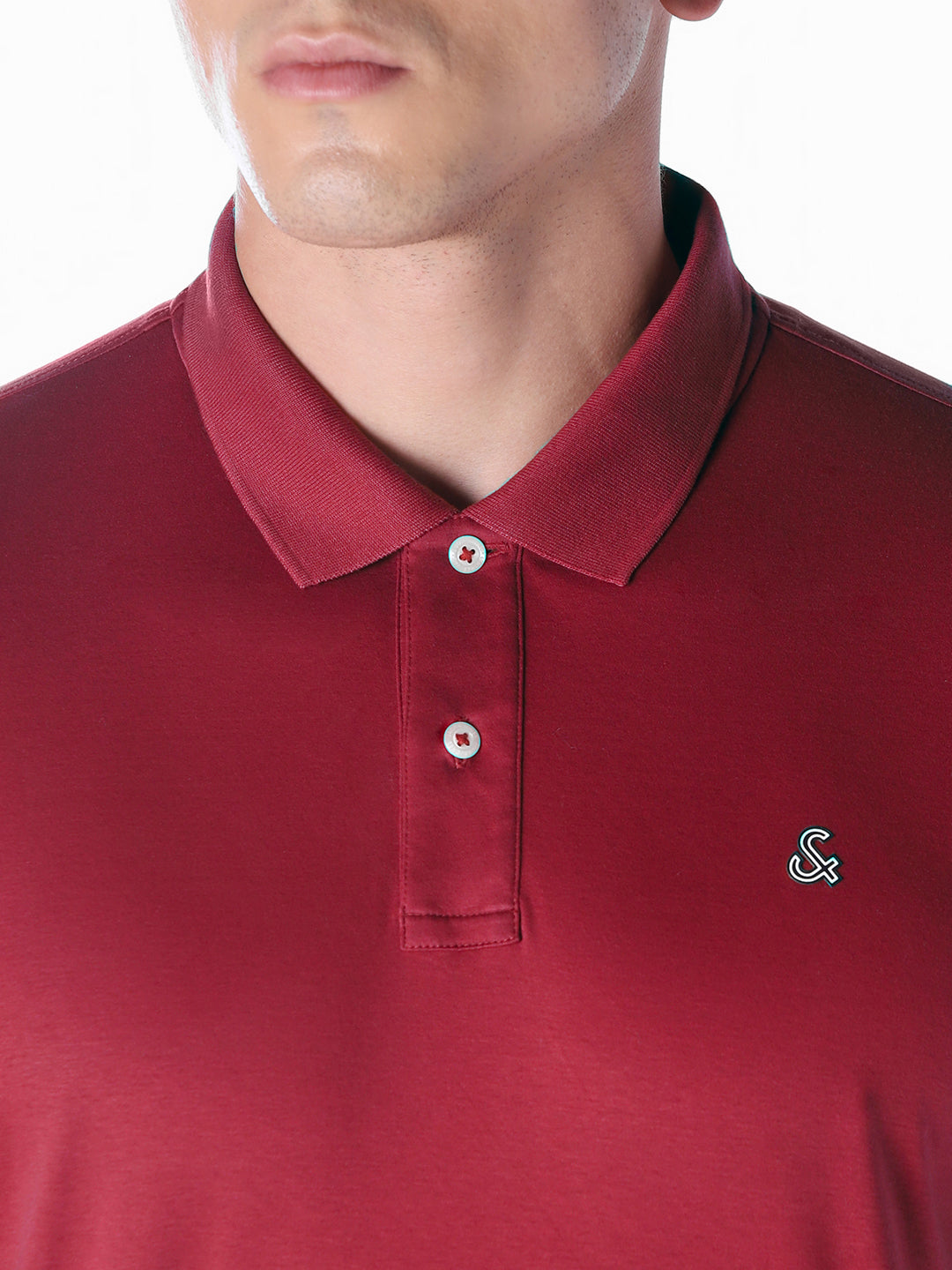 Red stripes placed on sleeve Regular Fit polos