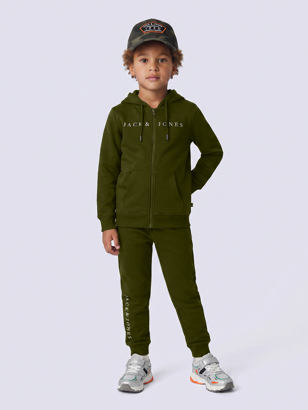 Boys Green Regular Fit Joggers