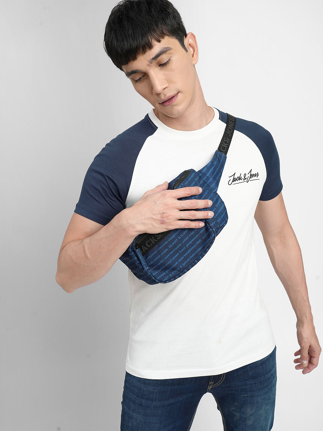 White Colourblocked Crew Neck T-shirt - S