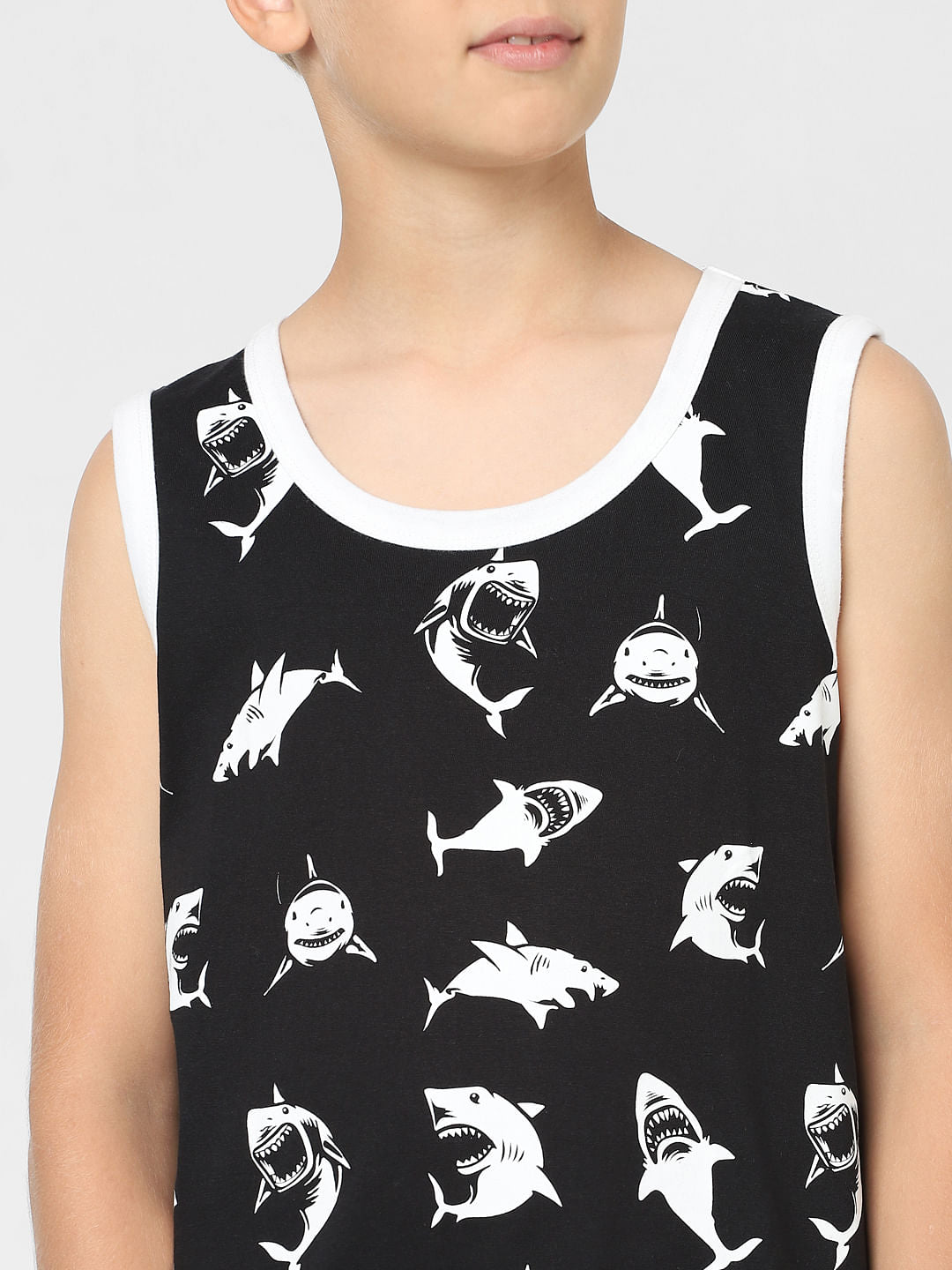 Boys Black Printed Crew Neck Vest