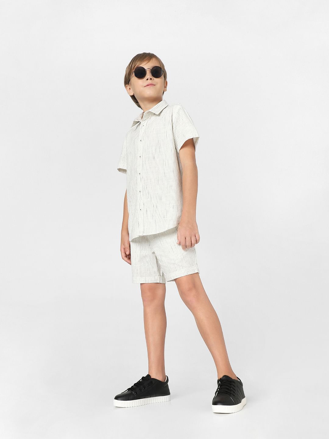 BOYS White Mid Rise Striped Shorts - 4/5Y