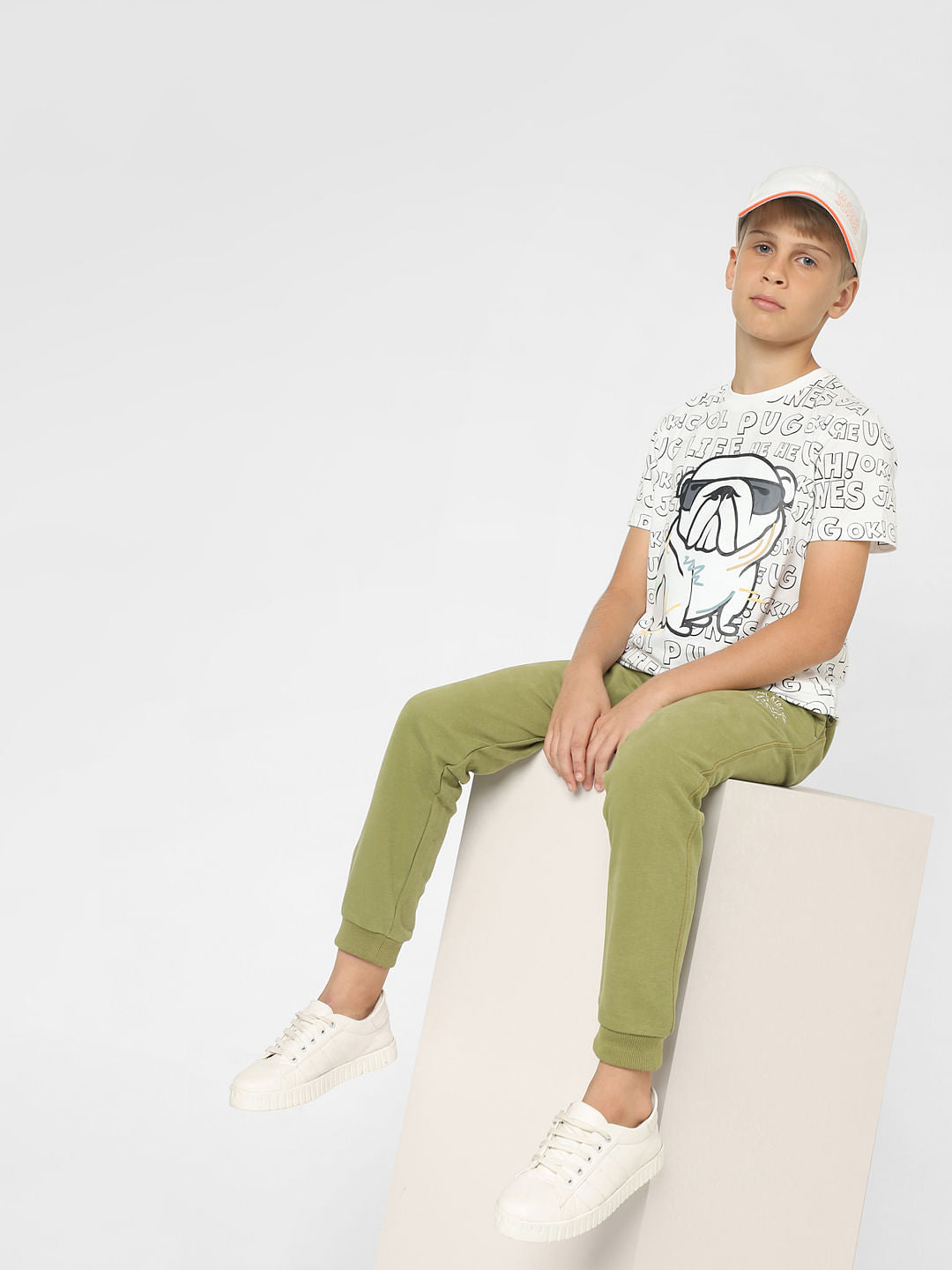 Boys Green Mid Rise Sweatpants