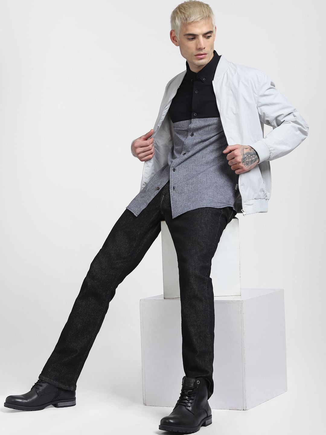 Black Colourblocked Full Sleeves Shirt - S