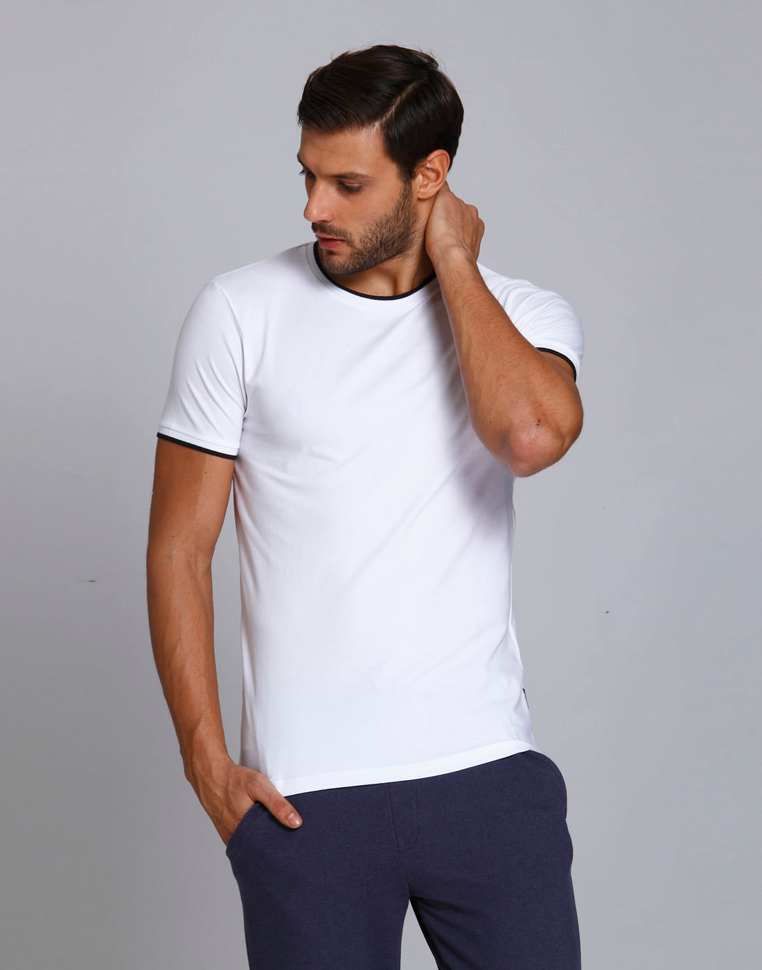 White Crew Neck T-Shirt - S