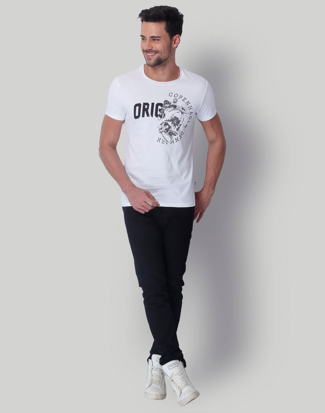 White Skull Print Crew Neck T-Shirt
