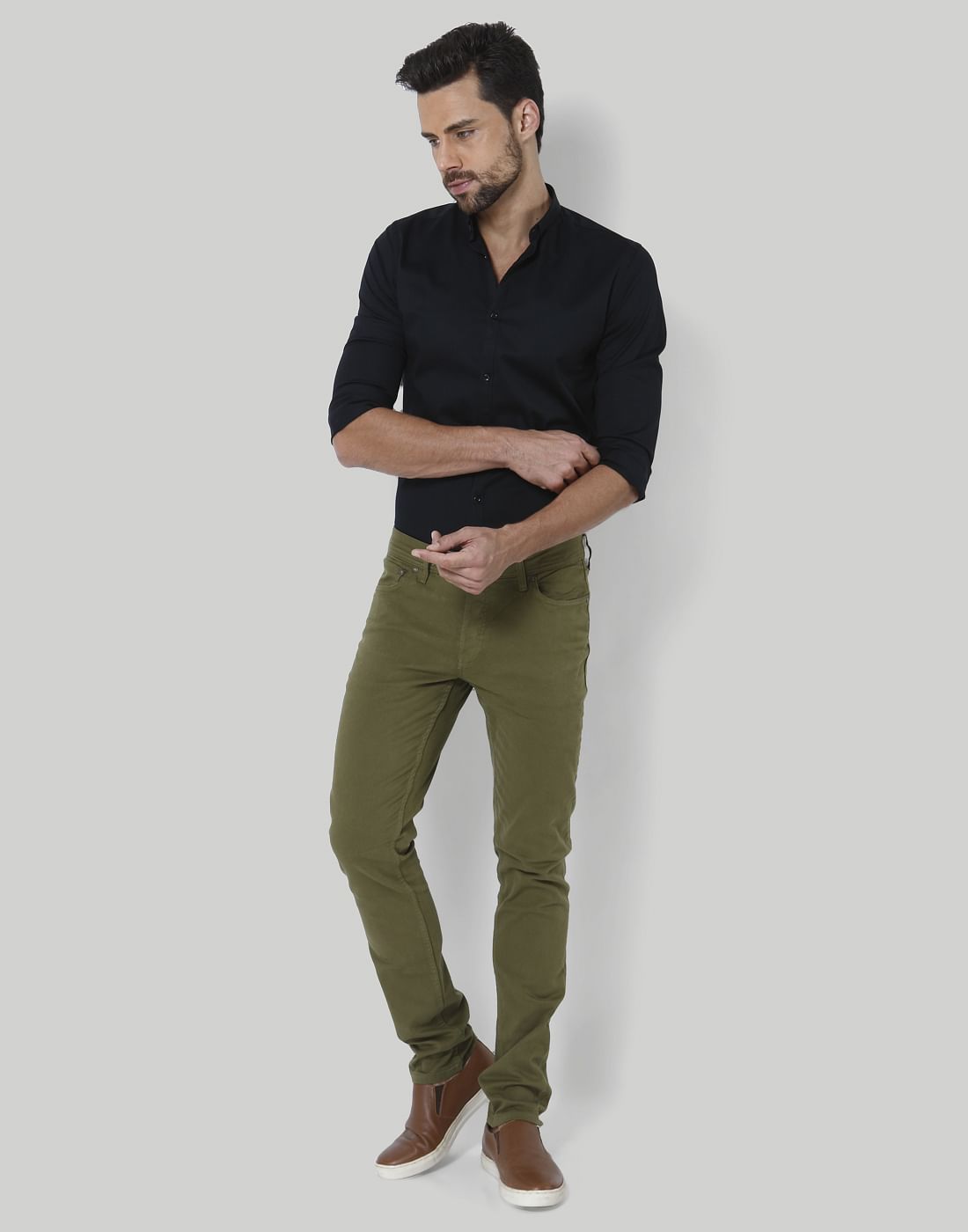 Green Mid Rise Slim Fit Chinos