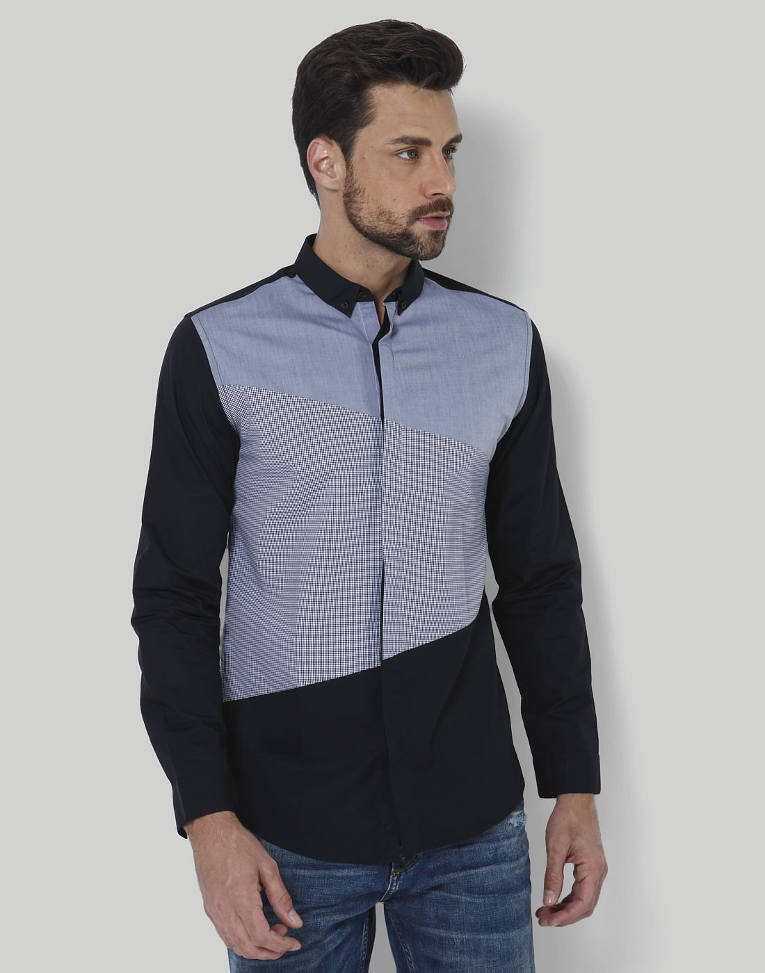 Black Colour Blocked Slim Fit Shirt - S