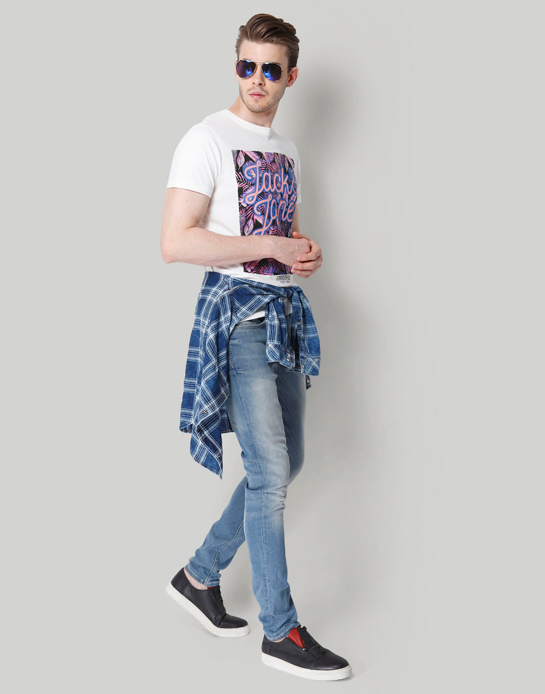 White Graphic Print Crew Neck T-Shirt