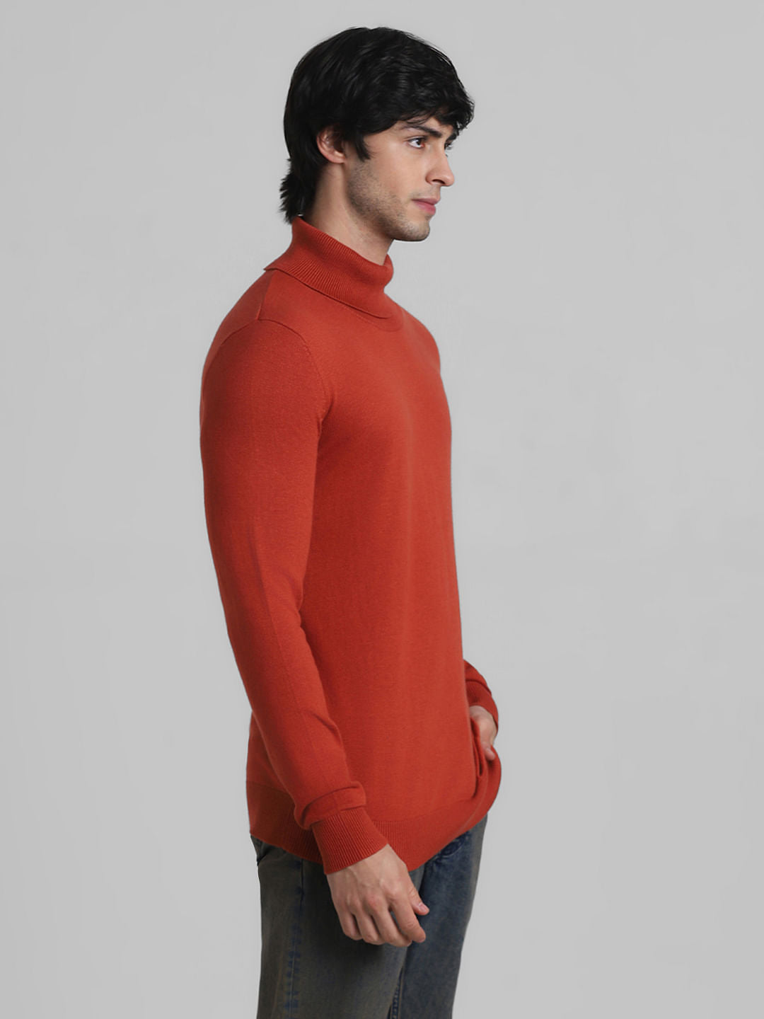 Rust Brown Turtle Neck Pullover