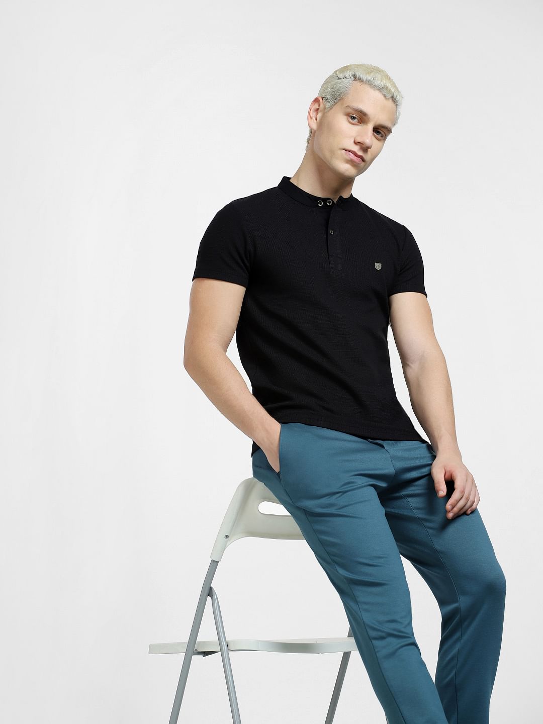Black Henley T-shirt - S