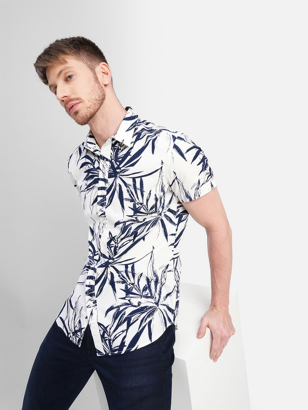 White Tropical Print Short Sleeves Shirt